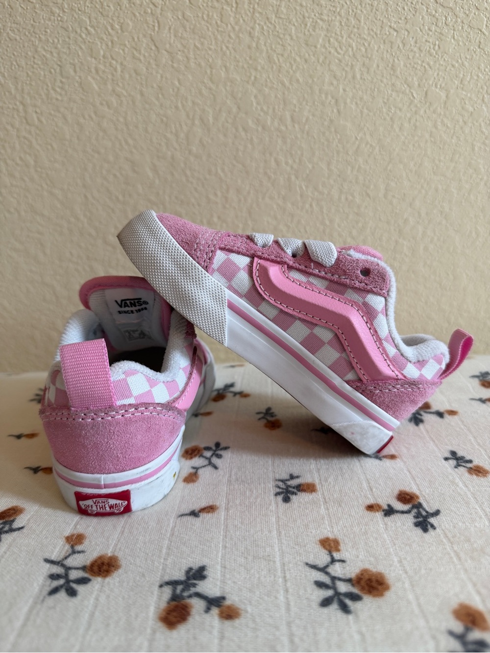 Vans toddler Pink Checkerboard Old Skool Sneakers
